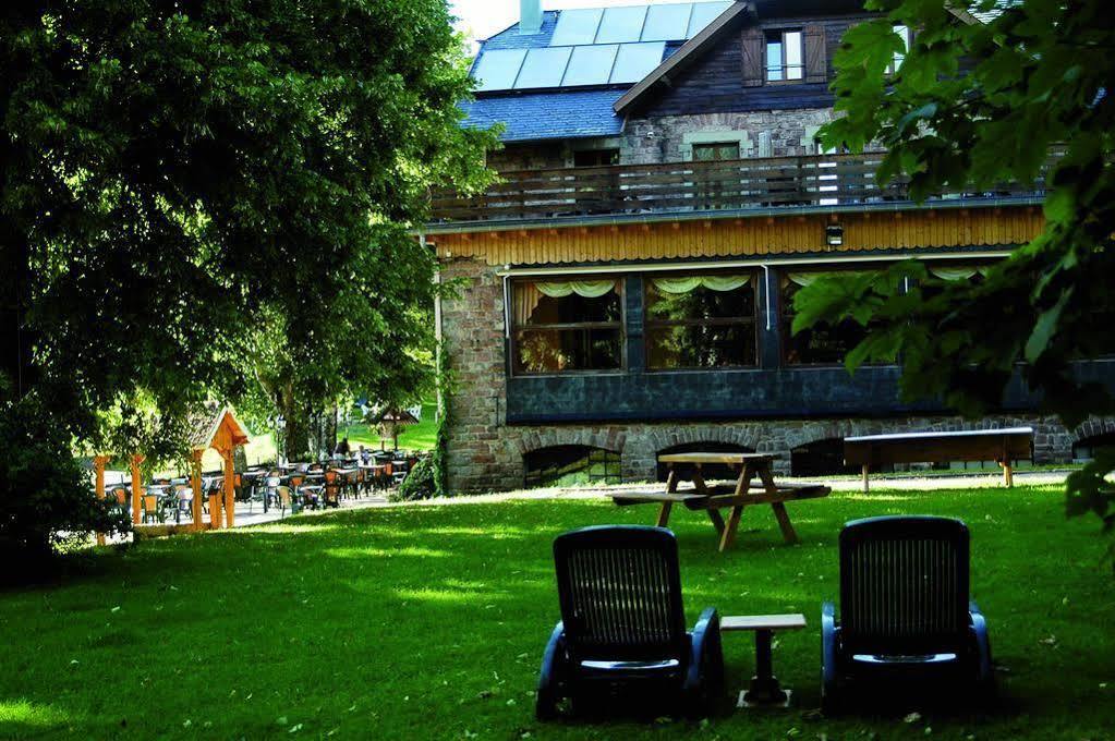 Hotel Restaurant Le Velleda Grandfontaine  Exterior foto